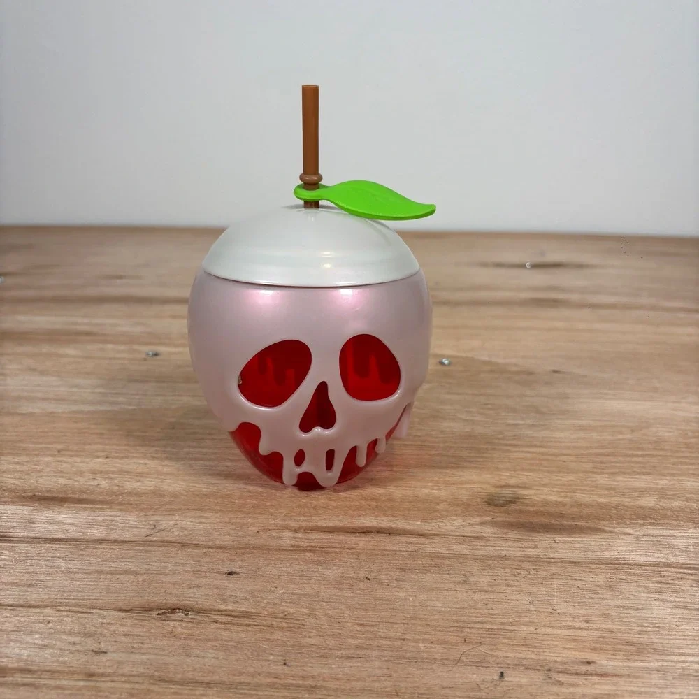Disney Parks Snow White Poison Apple Sipper Cup Red White Halloween Souvenir